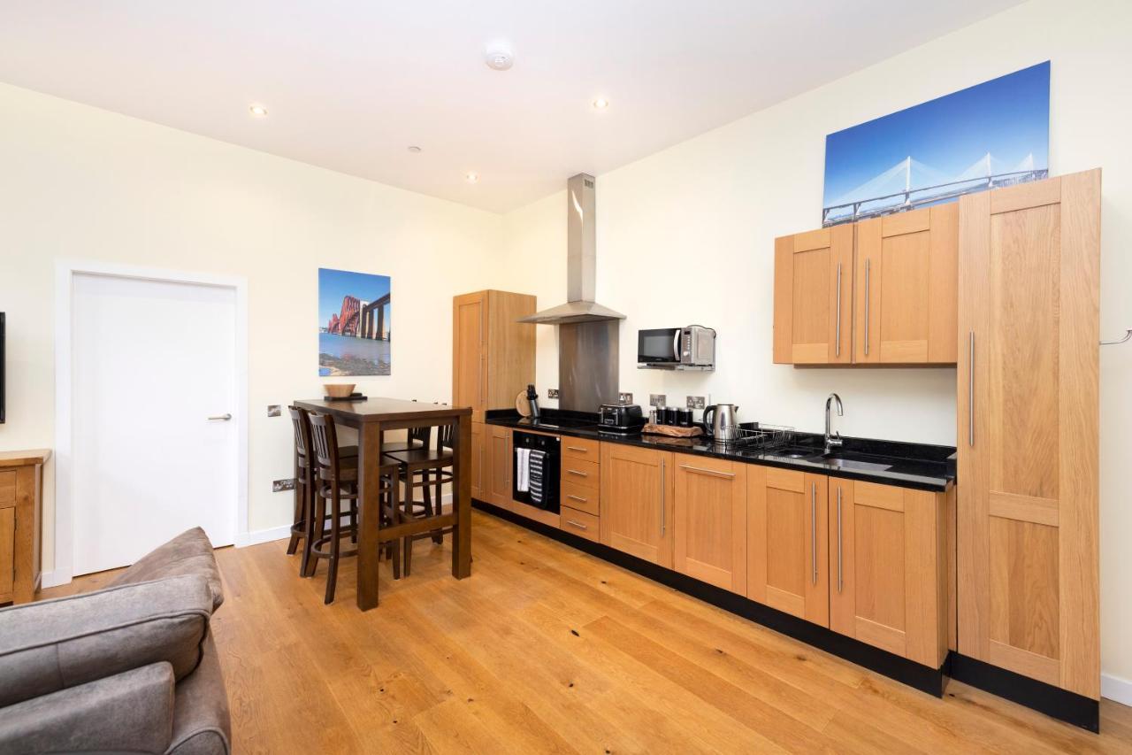 Joivy 1 Bed Flat In Old Town, Next To St Giles Cathedral Apartment Edinburgh Bagian luar foto