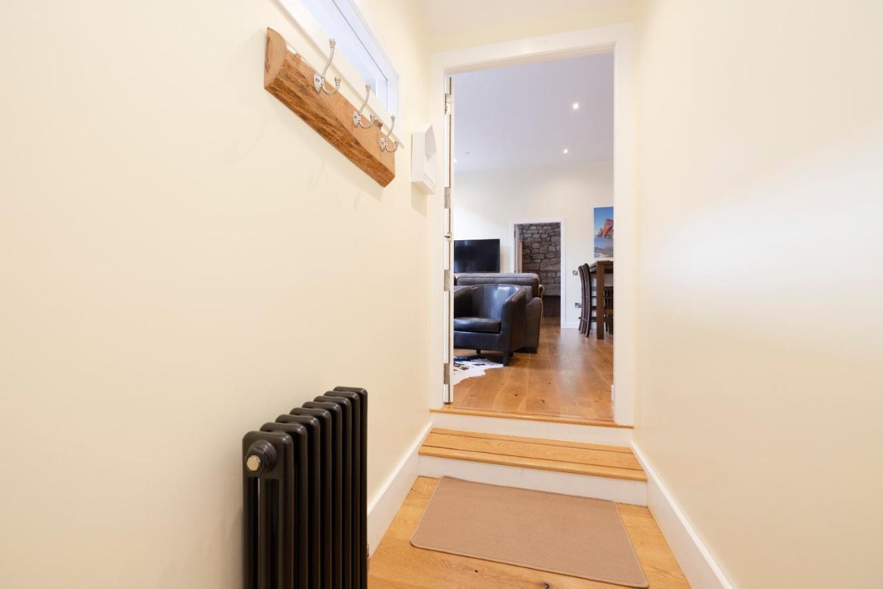 Joivy 1 Bed Flat In Old Town, Next To St Giles Cathedral Apartment Edinburgh Bagian luar foto